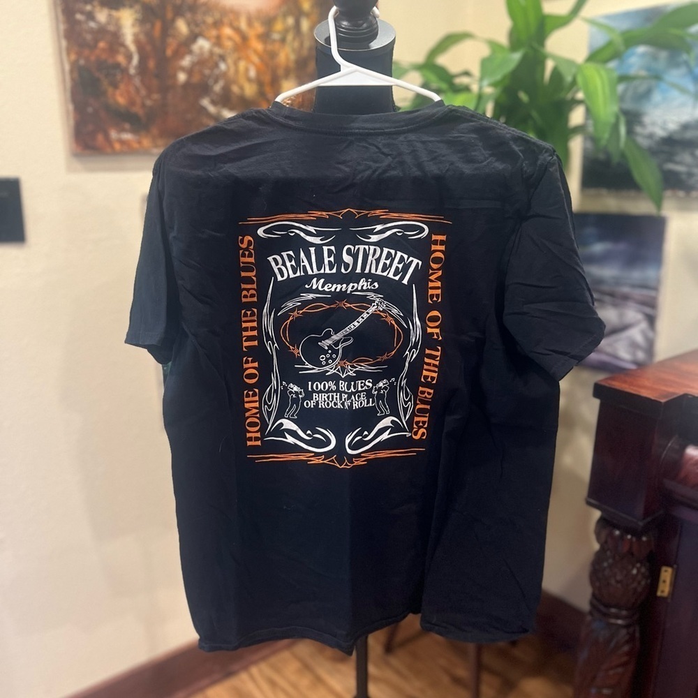 Beale Street Nashville t shirt size medium